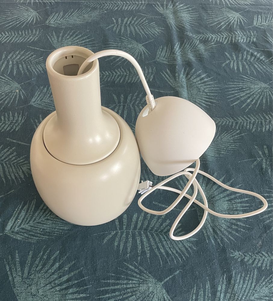 Candeeiro de tecto ikea bege