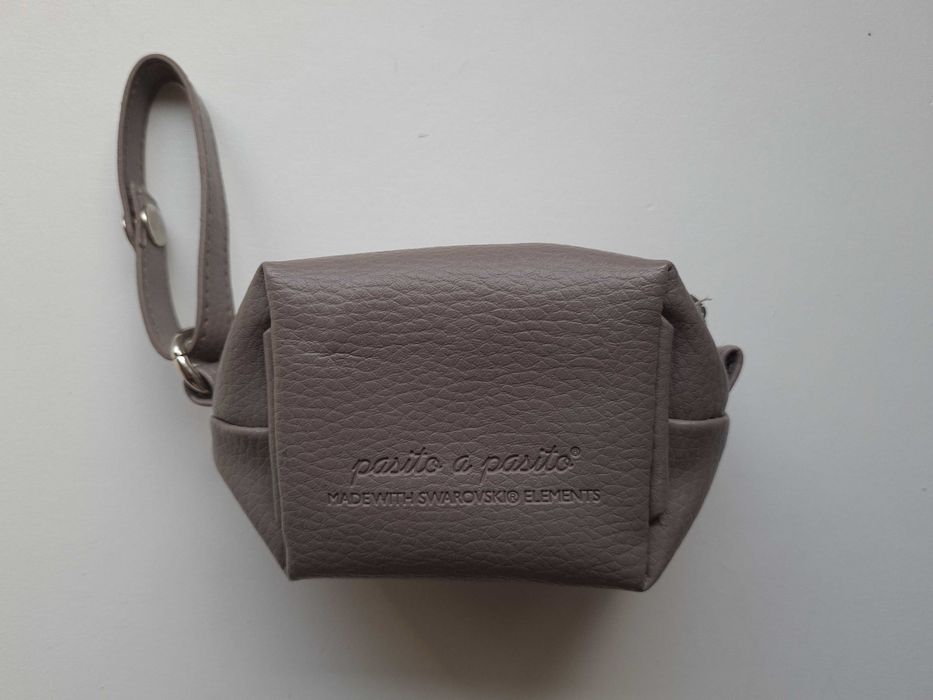 Porta chupetas "Pasito a pasito" Swarovski Brown