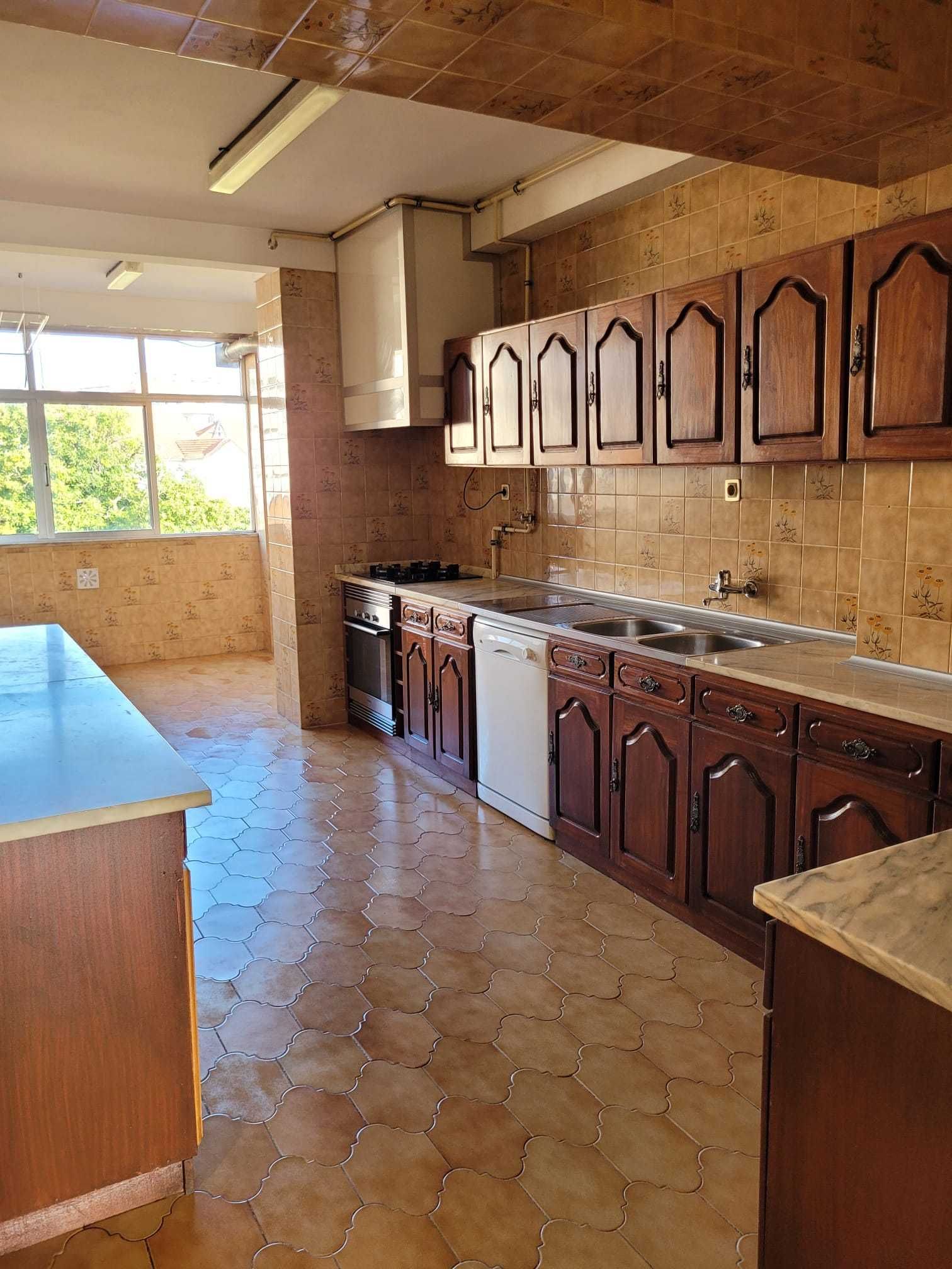 Apt T3, 107m2, centro de Oliveira de Azeméis