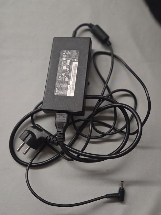 120W Zasilacz do MSI 11UC ADP-120VH D 20V 6A Wtyk: 5,5 mm x 2,5 mm.