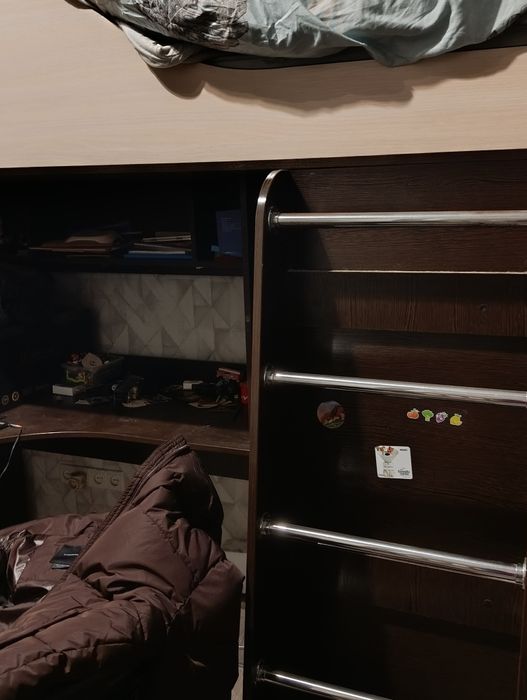 Продам ліжко чердак в розібраному стані