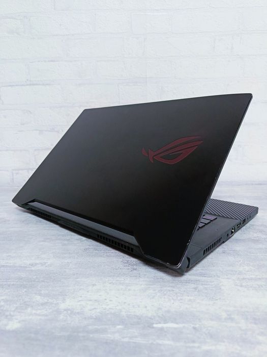 Игровой Asus Zephyrus RTX 2060/i7-9750H/RAM 16/SSD