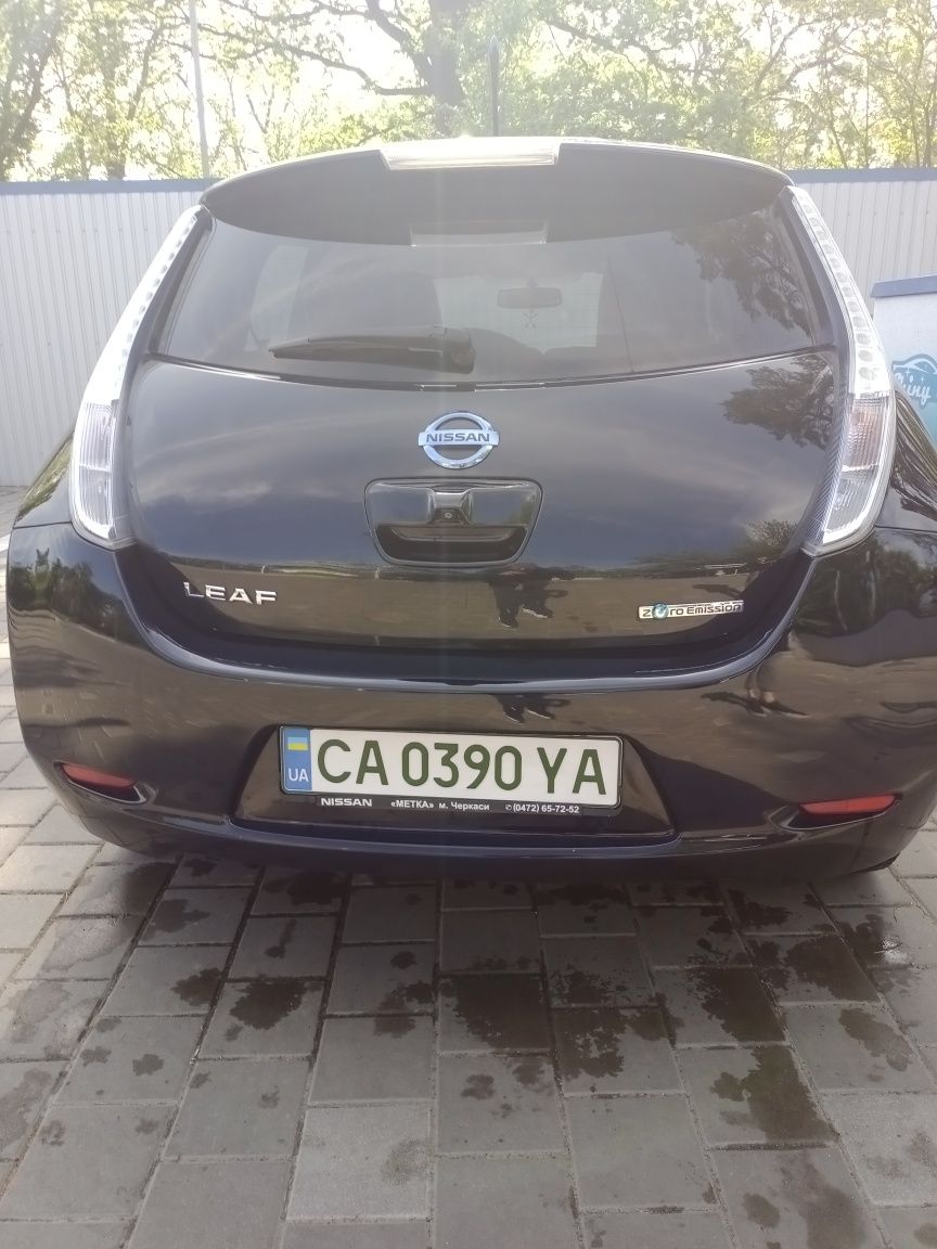 продам Nissan Leaf 2012р. 104 тис.км