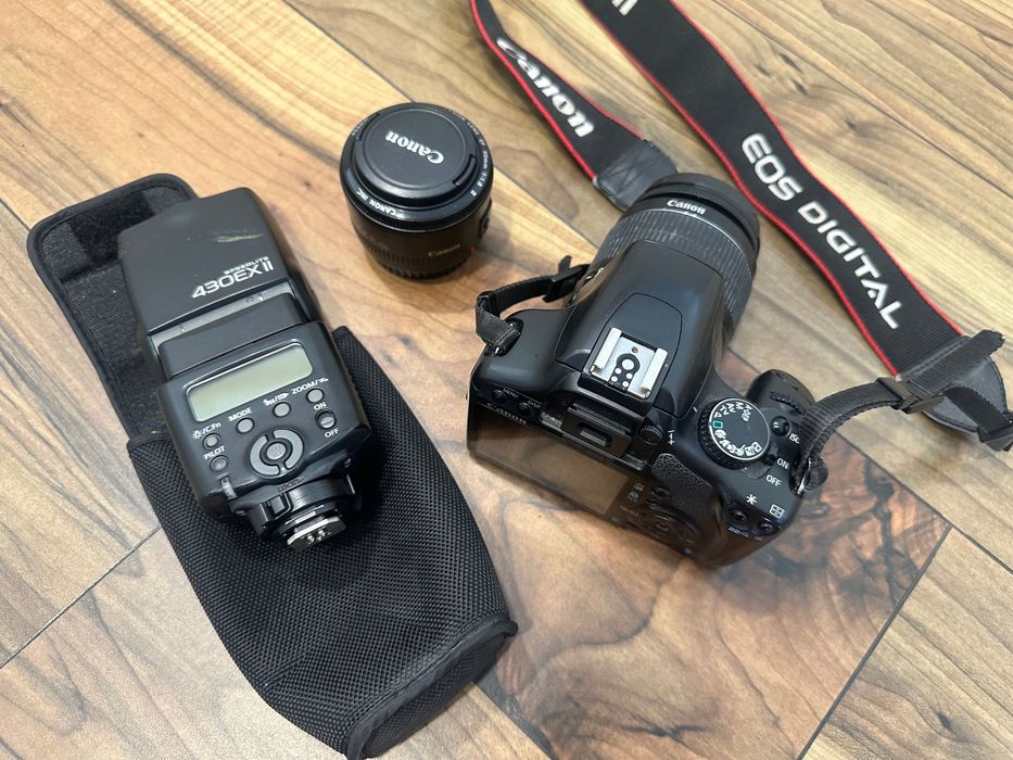 Фотоапарат Canon 450d, обʼєктиви: EF-S 18-55mm, 50mm, спалах 430EX II