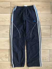 Spodnie dresowe Adidas 152