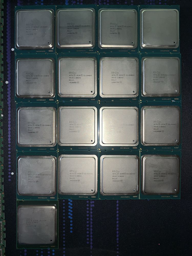Bundle Processadores Xeon LG2011 + 1TB RAM DDR3L ECC