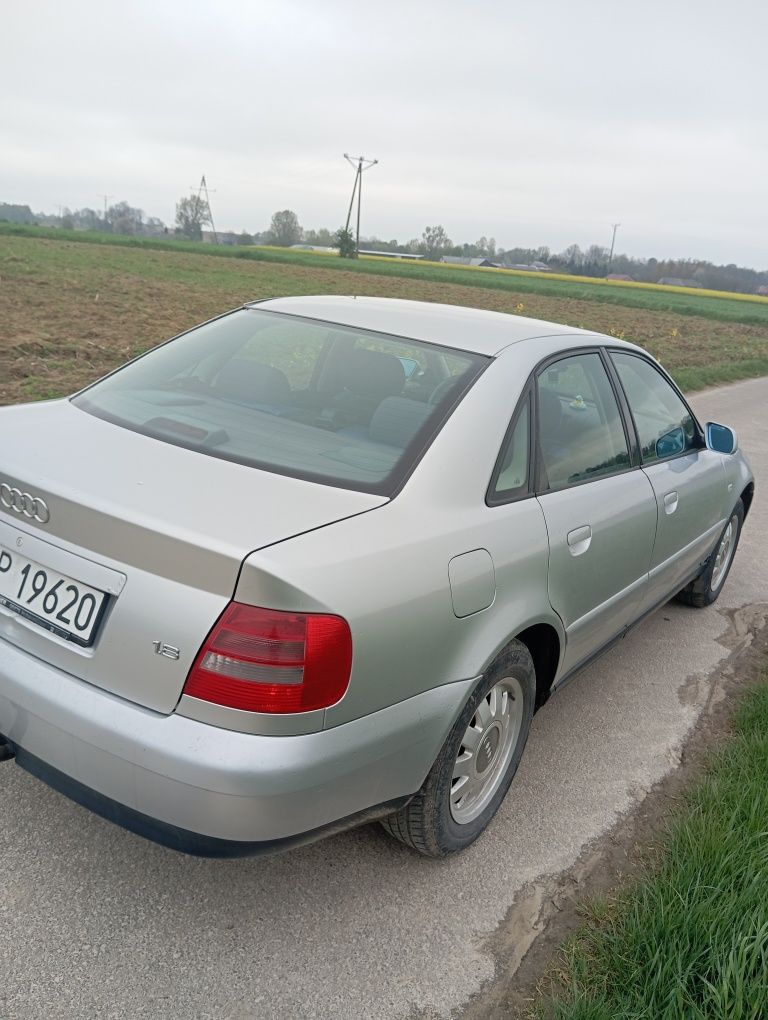 Audi A4 B5 1.8 Benzyna