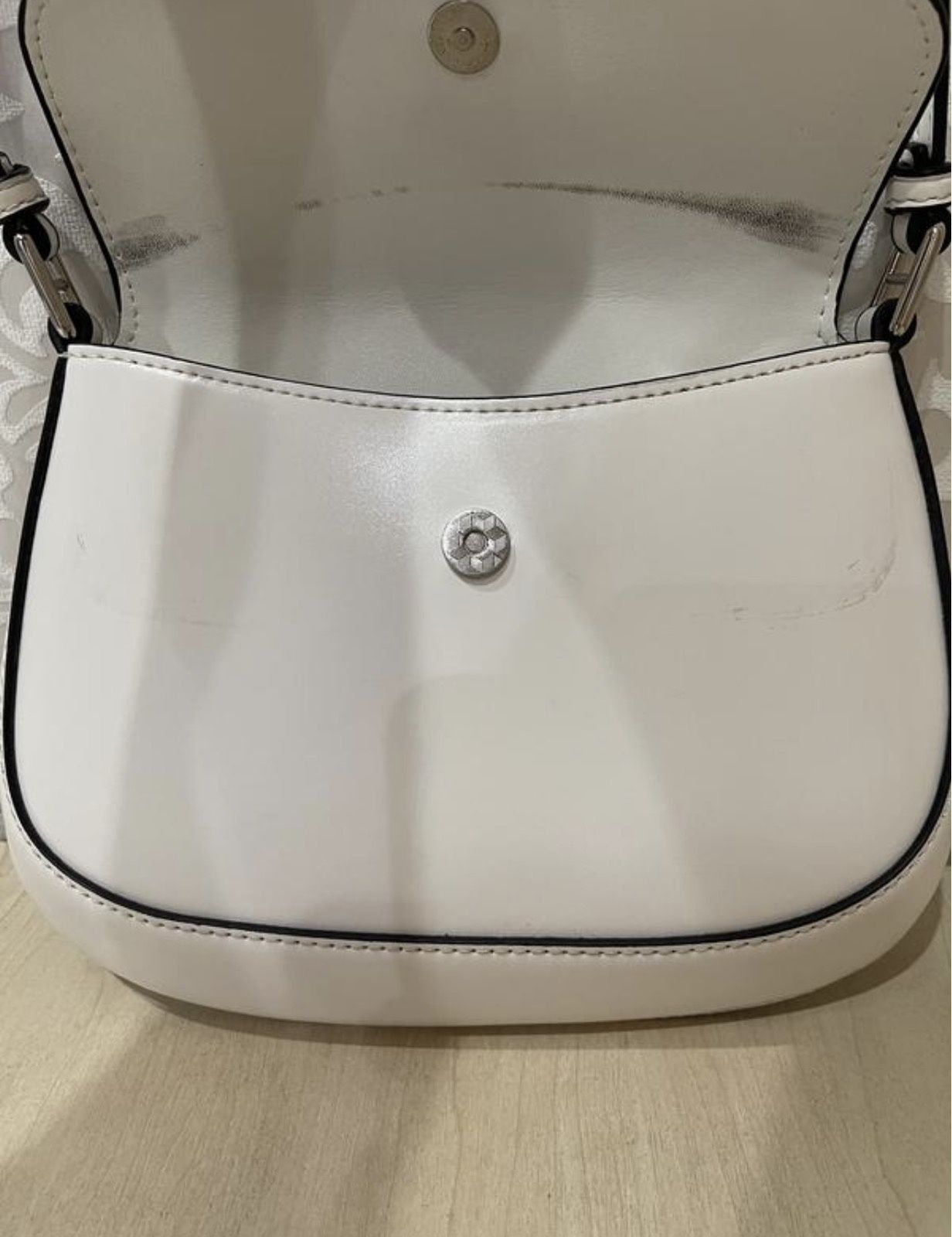 Сумка Prada белая