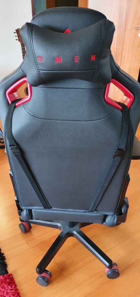 Cadeira gaming HP OMEN Citadel