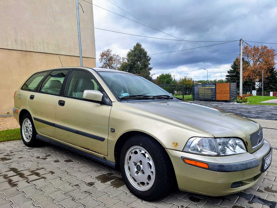Volvo V40 1,8 benzyna LPG