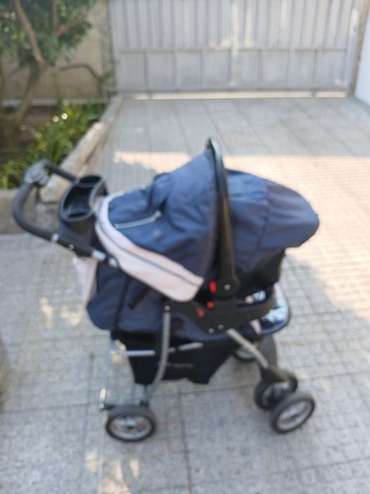Carrinho de bebé com babycook
