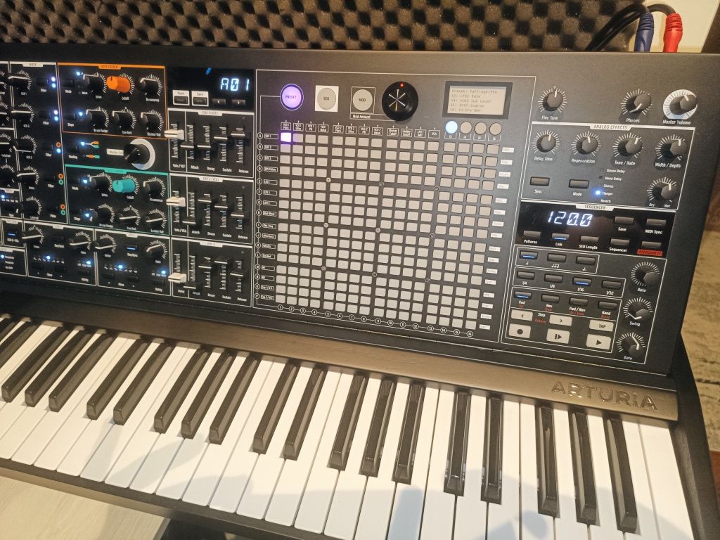 Arturia Matrixbrute Noir