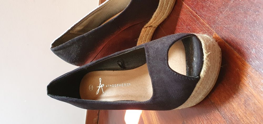 Sapatos Cunha pretos Tamanho 39 (Primark)
