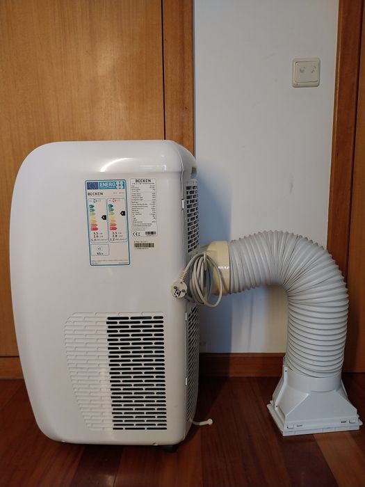 Ar Condicionado Portátil BECKEN BAC2511
C