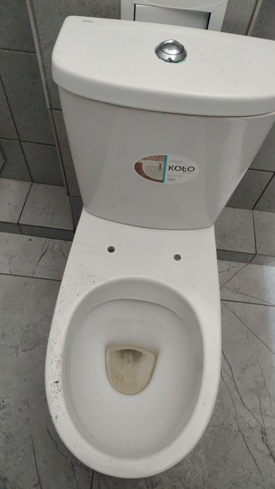шкільний туалет  само вивіз