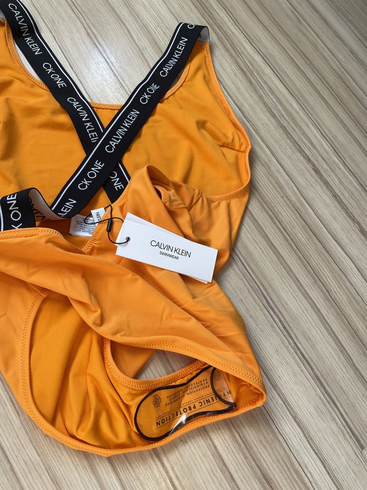 Calvin Klein / intensive orange / kostium/strój kąpielowy / M / nowy