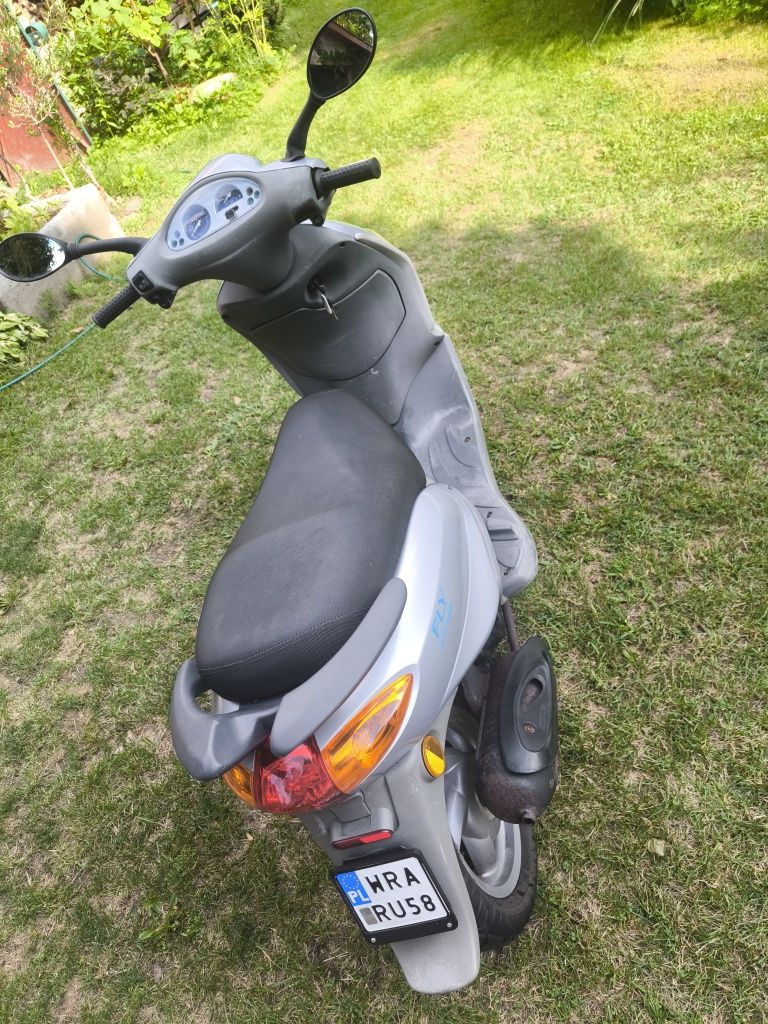 Skuter Piaggio fly 50 4T