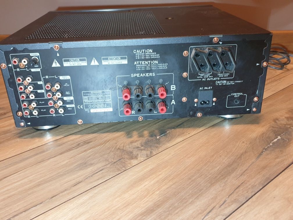 Wzmacniascz pioneer A604R