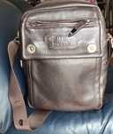 Bolsa a tiracolo  castanha- Camel active -
em pele natural