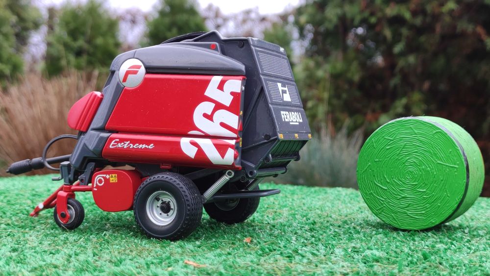 Feraboli Extreme 265 Model od ROS 1/32
