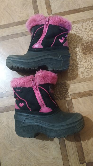Теплі чобітки на дівчинку