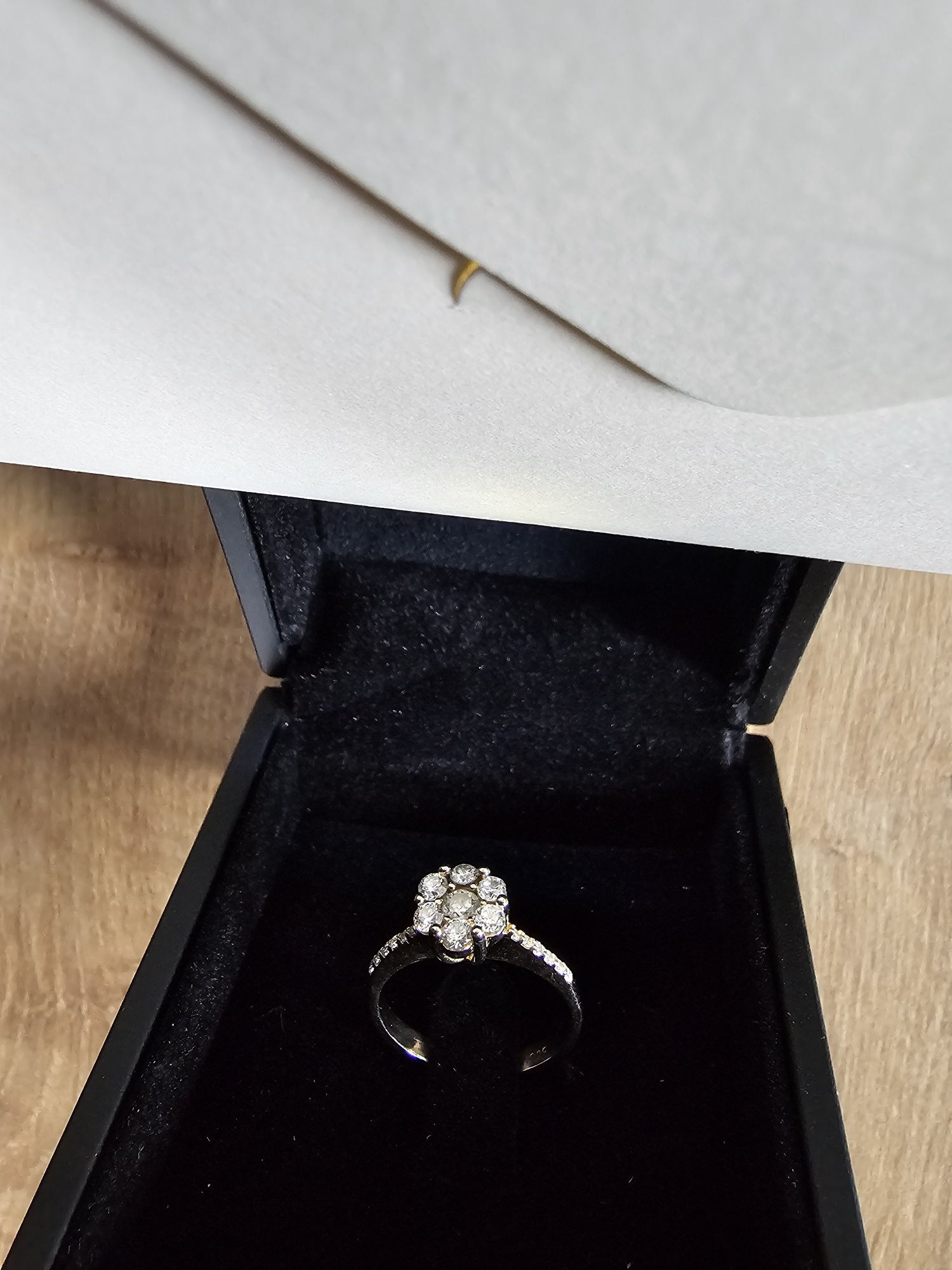 Złoty pierścionek z diamentami / zaręczynowy - 14k 585 - Diya Diamon