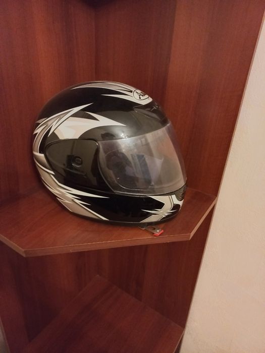 Продам мотошлем б/у