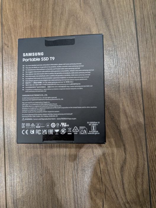 Samsung SSD Shield T9 4TB зовнішній накопичувач USB type-c 3.2