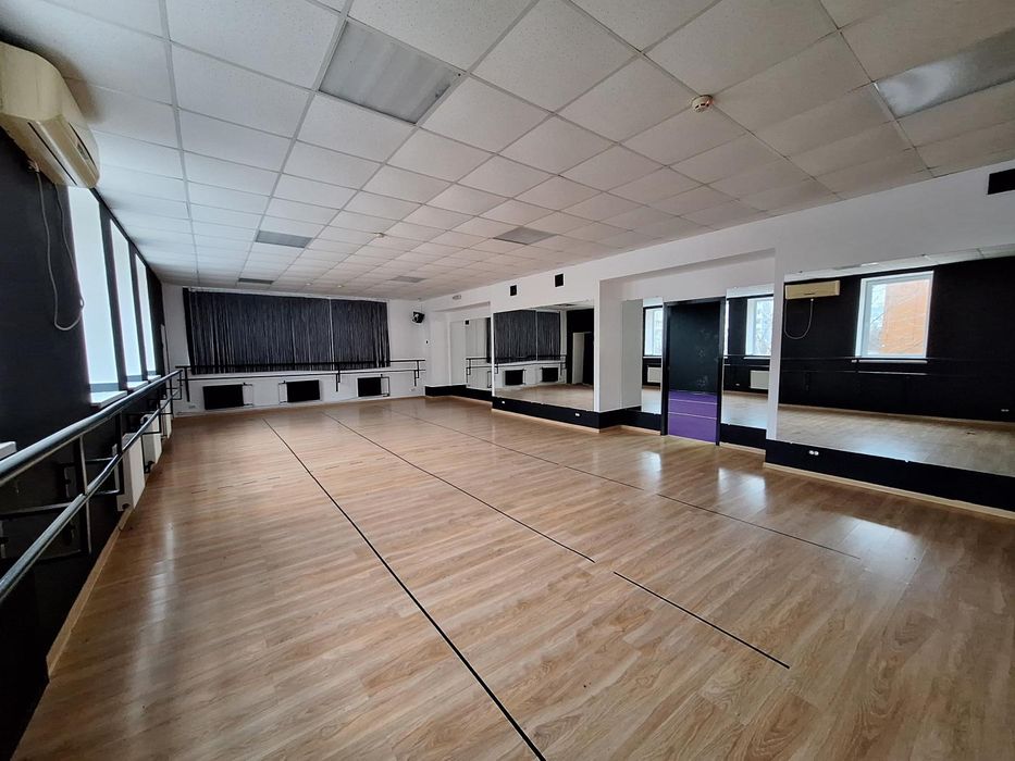 Приміщення в Хортицькому р-ні під дитячий центр, офіс, шоу-рум