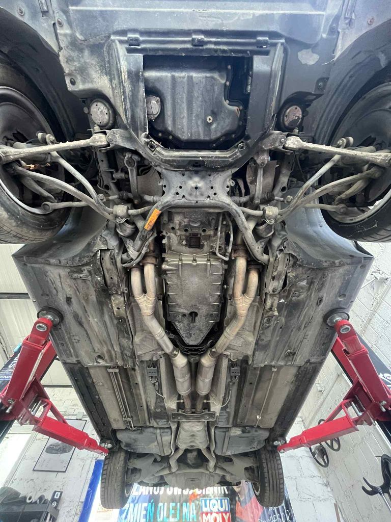 Sprzedam na cześci bmw e38 v8 m60b40 z japoni stan idealny