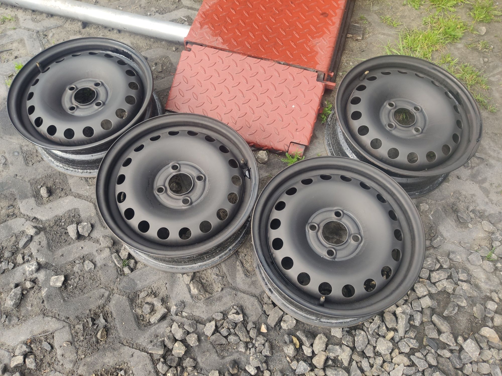4x Felgi stalowe 14" VW UP Skoda Citigo Seat Mii 5j 4x100 ET35