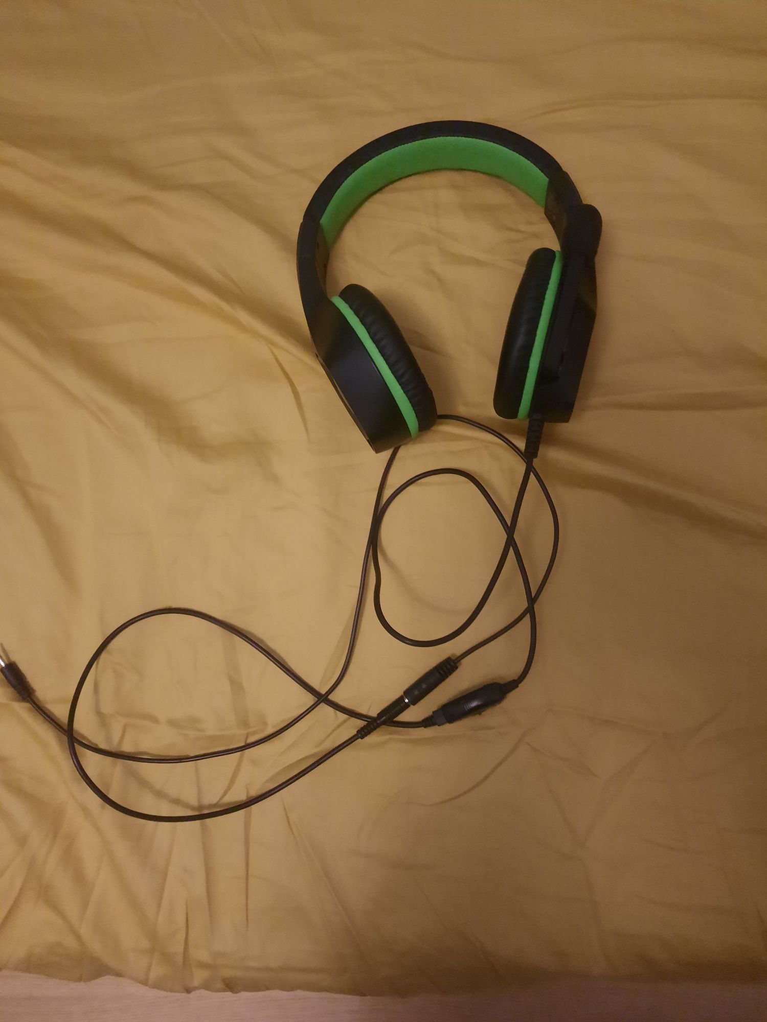 Słuchawki gamingowe GXT 404+kabel przedłużający do słuchawek