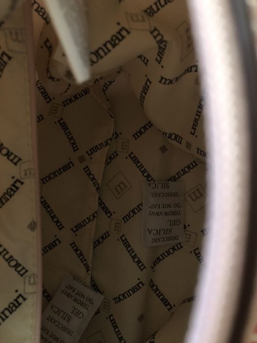 Nowe torebki Torebka w paski Monnari i czarna Hugo Boss