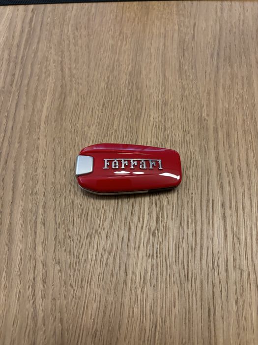 Kluczyk kolekcjonerski ferrari