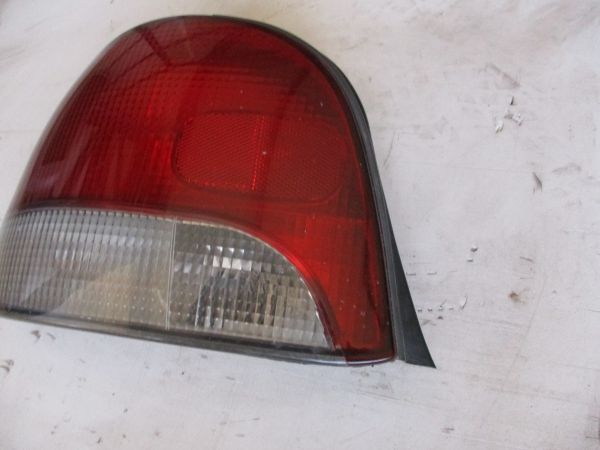 Farolim esquerdo HYUNDAI Accent I (X3)