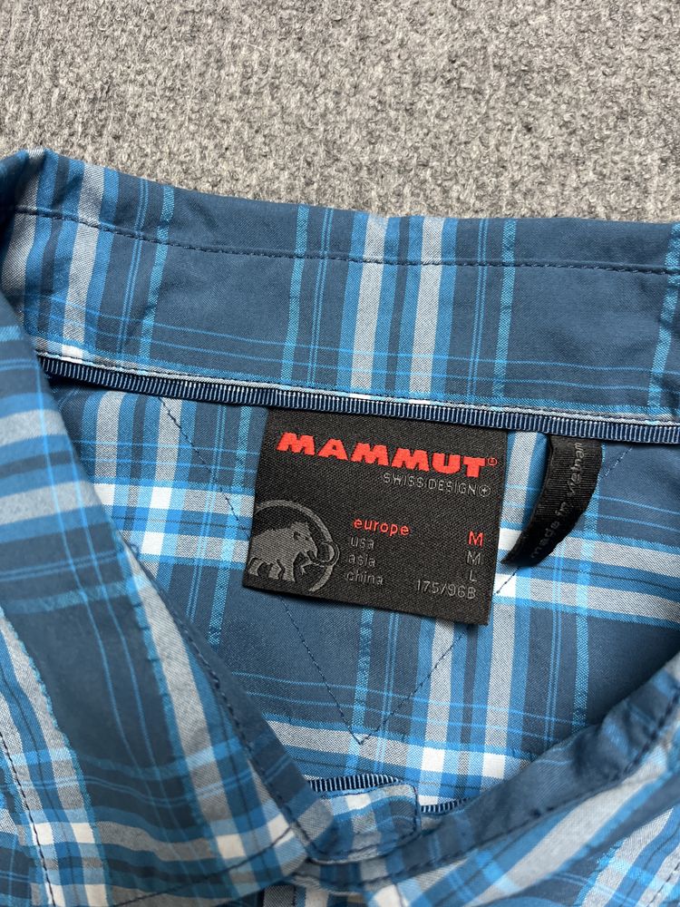 Теніска Mammut.