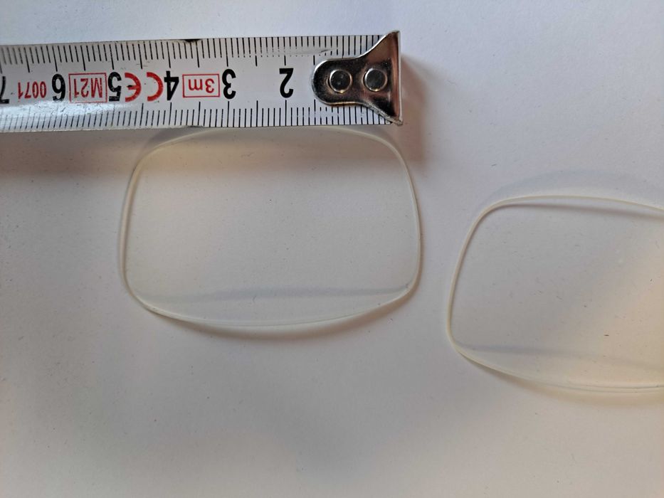 szkła do okularów korekcyjnych z antyreflexem lewe i prawe +0,75 L+P