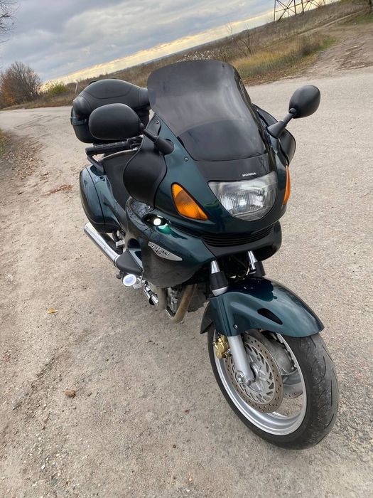 Мотоцикл Honda deauville 650