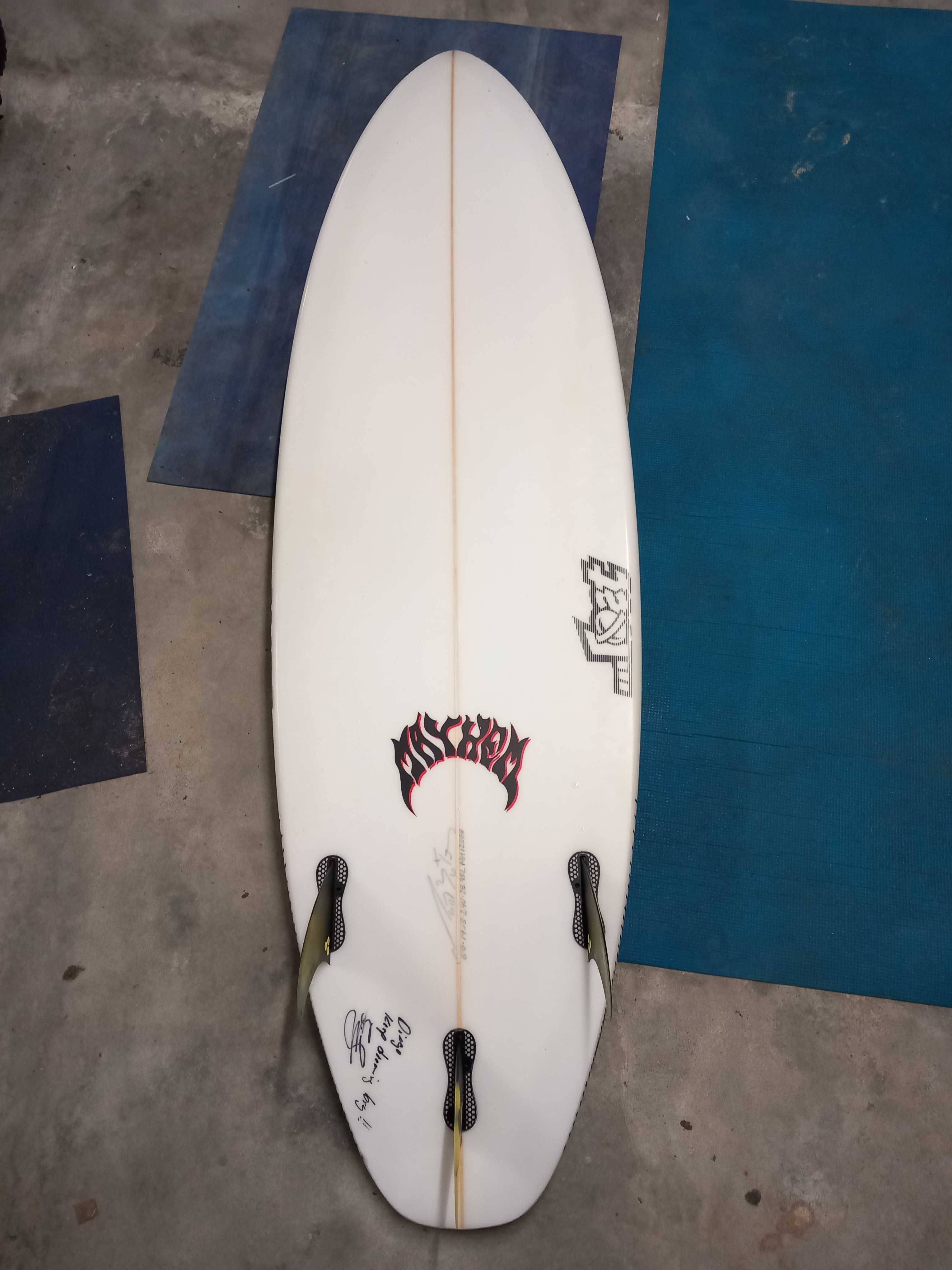 Vendo prancha Lost Driver 2.0 6'0" 28,9L