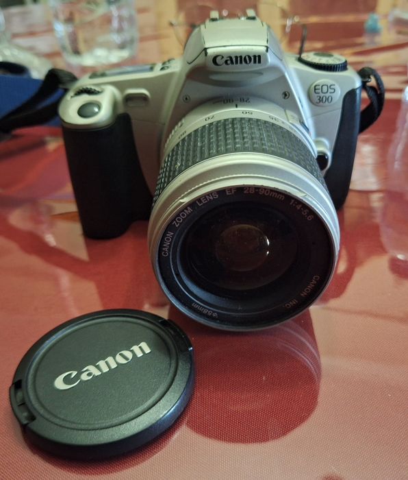 Máquina fotográfica Canon