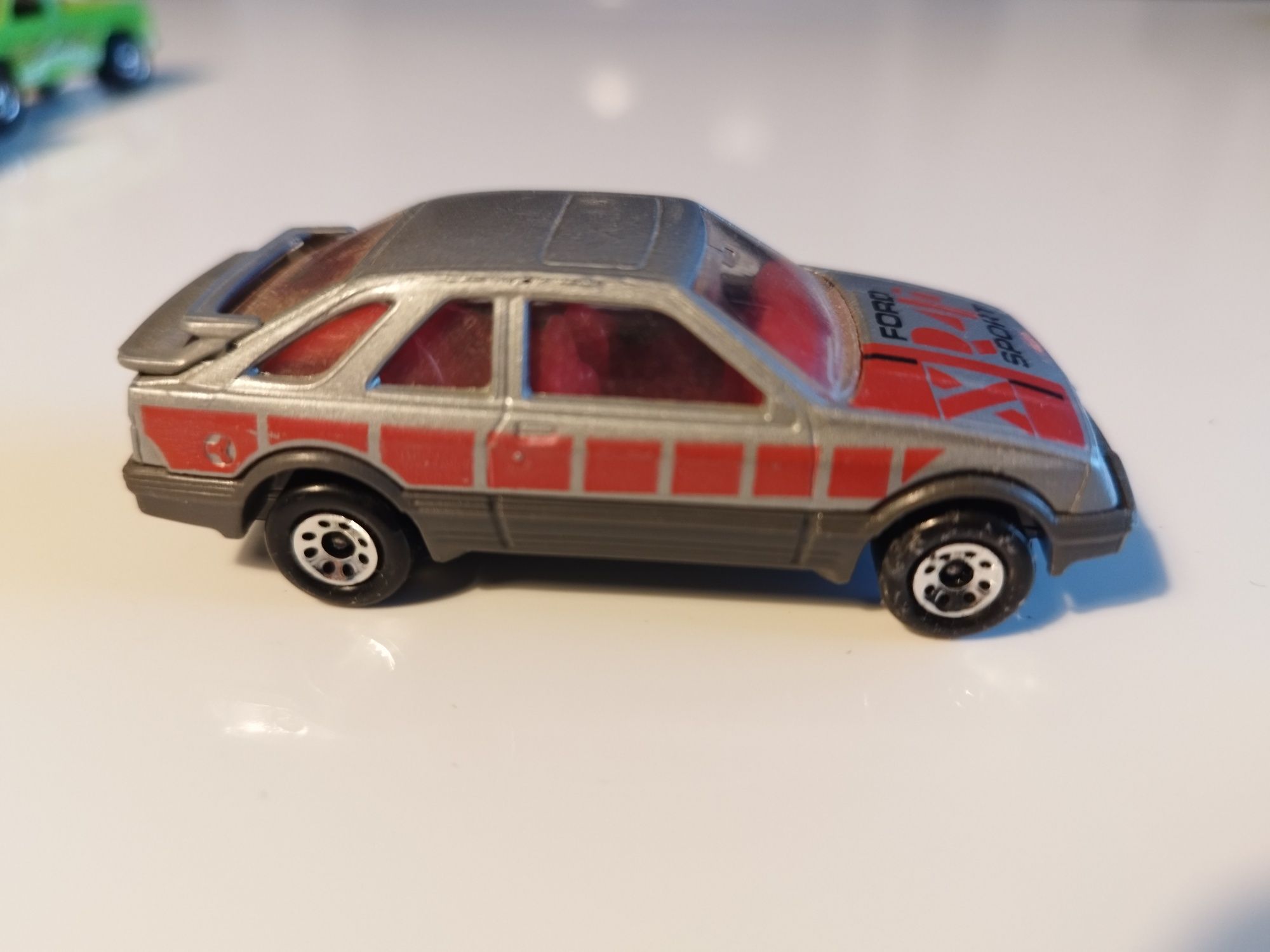 Matchbox Ford Sierra 2