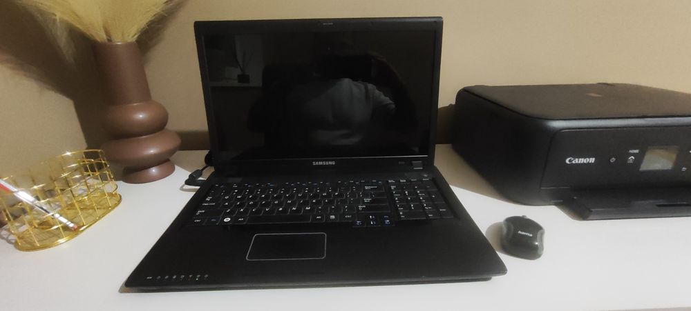 Samsung R720 17 cali Windows 10