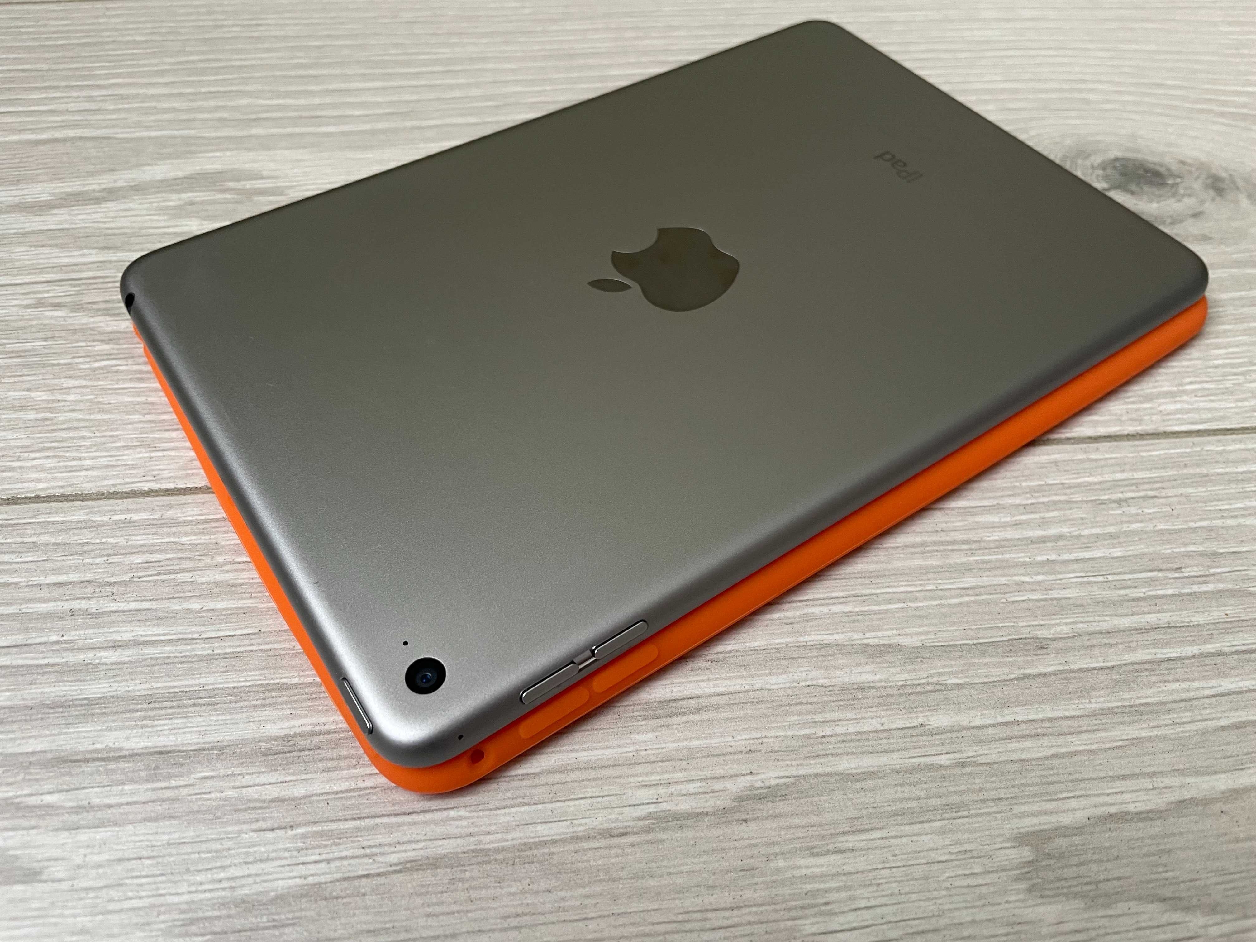 Планшет Apple iPad mini 4 32GB Wi-fi