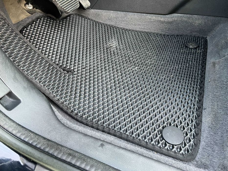 Peugeot 3008 2.0 HDi дизель HYbrid4 2012