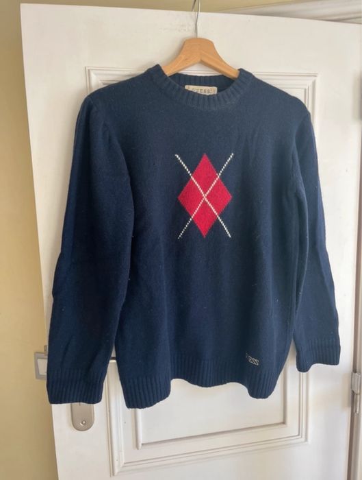 Camisola marca GUess