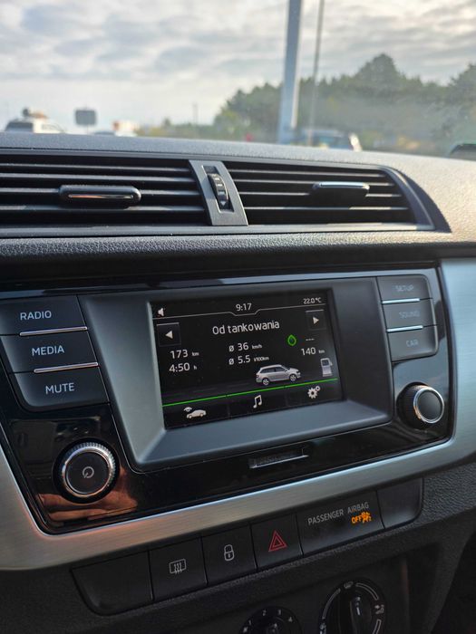 Skoda fabia 3 III bardzo dobry stan 110KM 1.0 zadbana Ledy