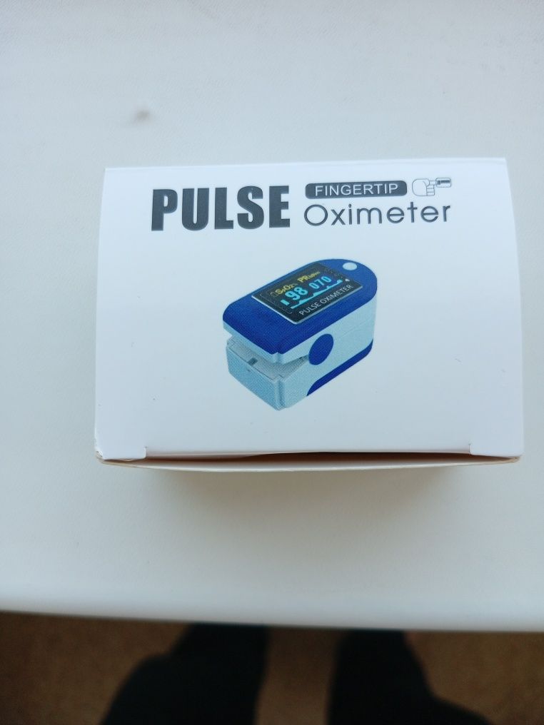 Прилад для вимірювання пульсу та сатурації. PULSE Oximeter .