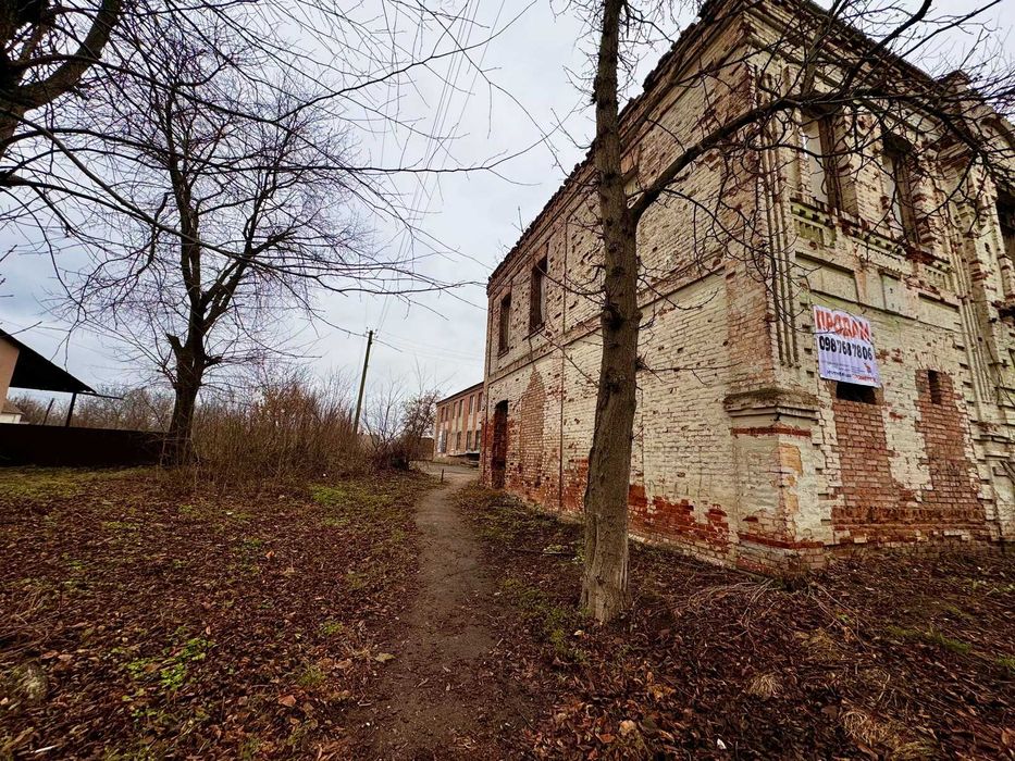 Продається земля комерційного призначення