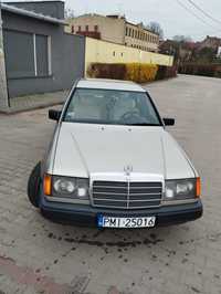 Zawiozę do ślubu starym Mercedesem W124