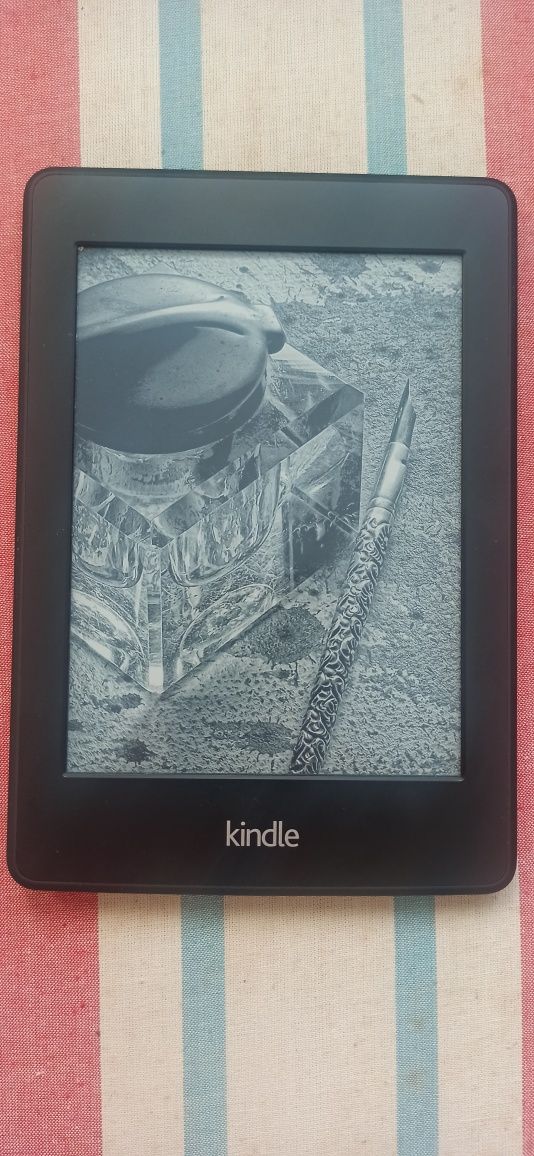 Электронная книга Amazon Kindle Paperwhite